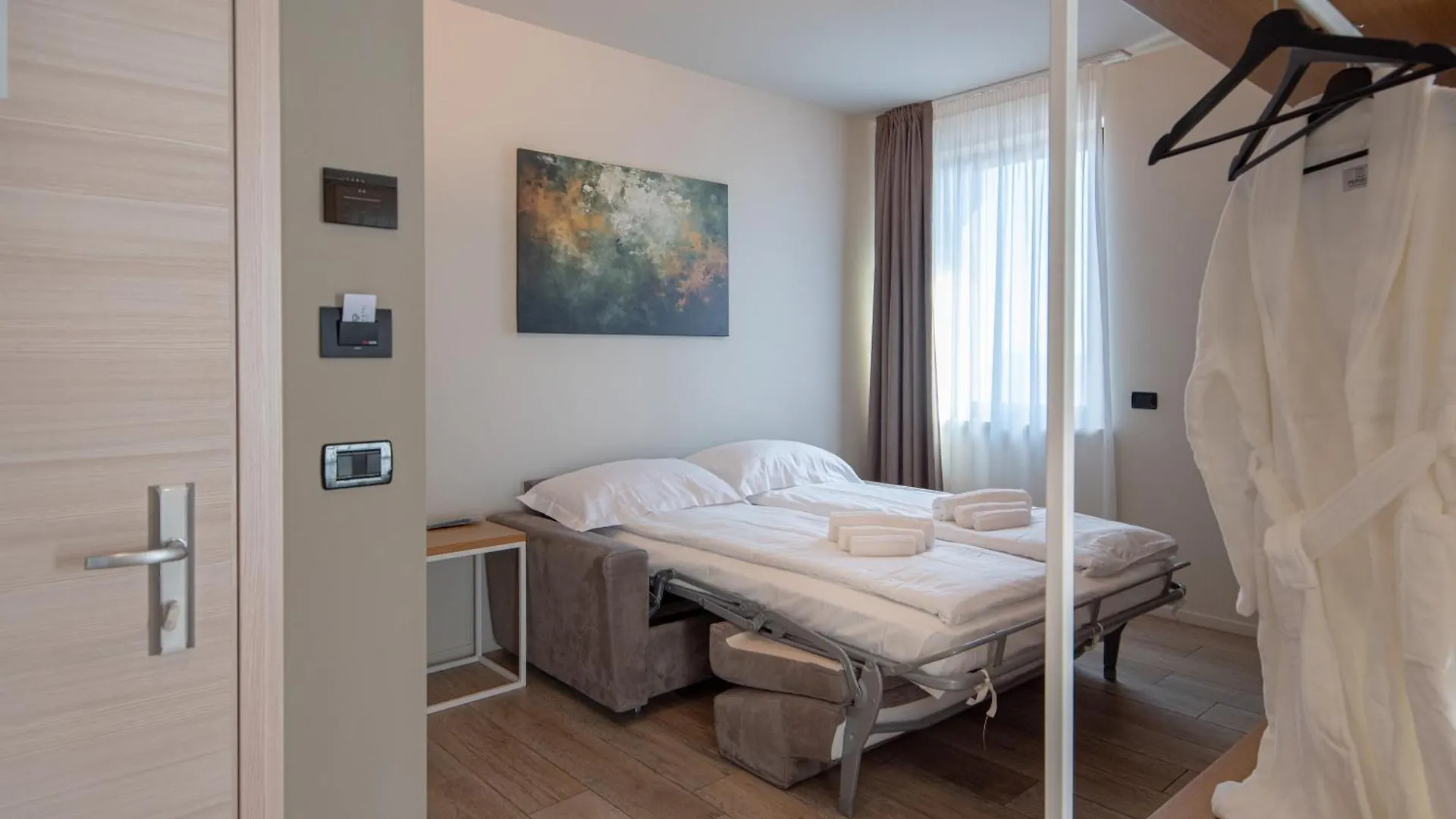 Ile Hotel Peschiera del Garda Italy