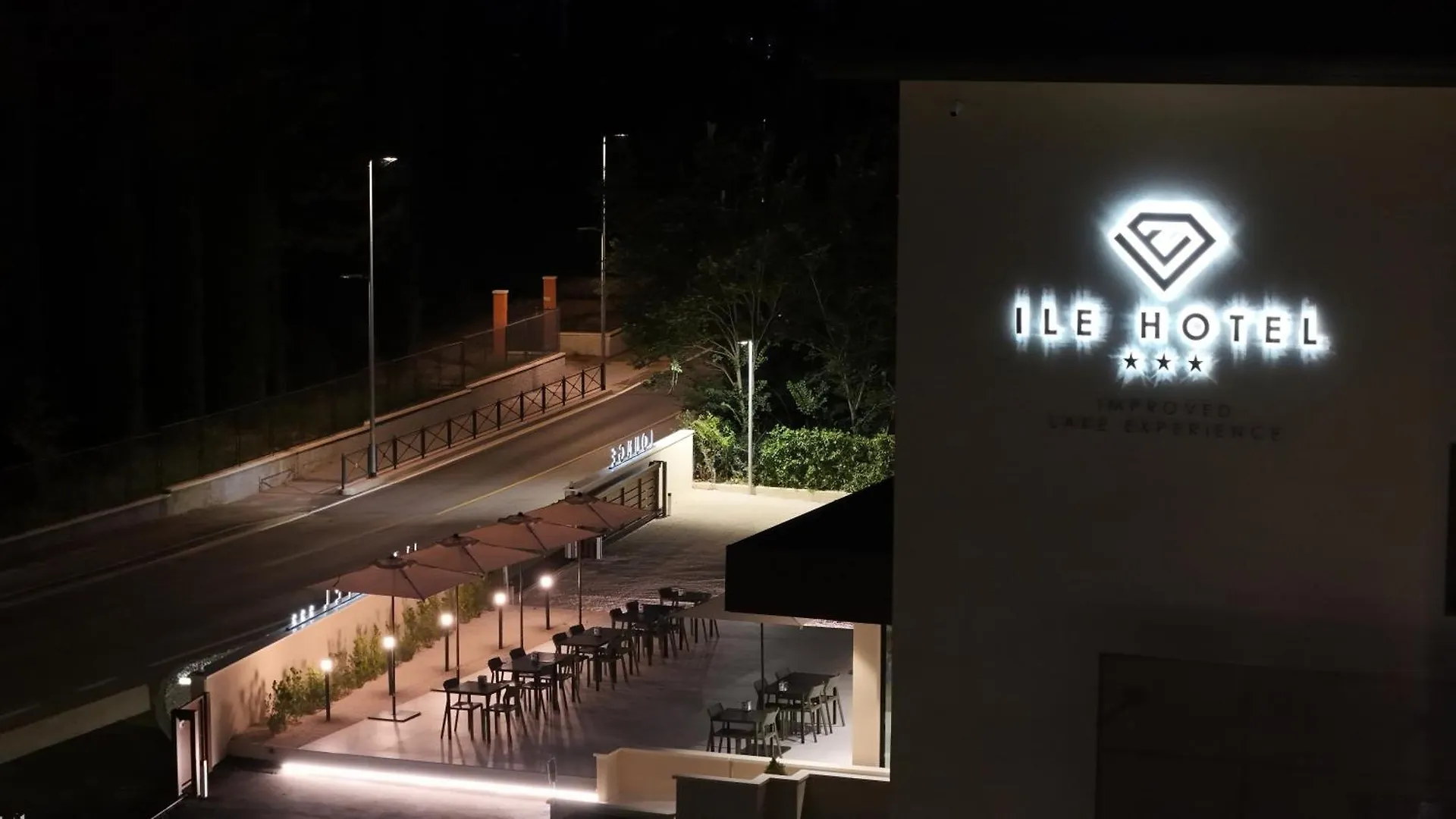 Ile Hotel Peschiera del Garda 3*,